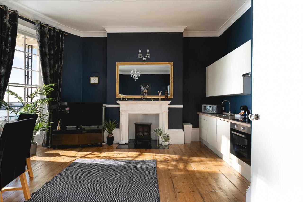 Marine Parade Sea View 2-Bedroom Apartment Brighton Exterior photo